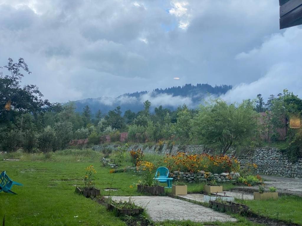 Jk'S The Trout Stream Villa Gulmarg Luaran gambar